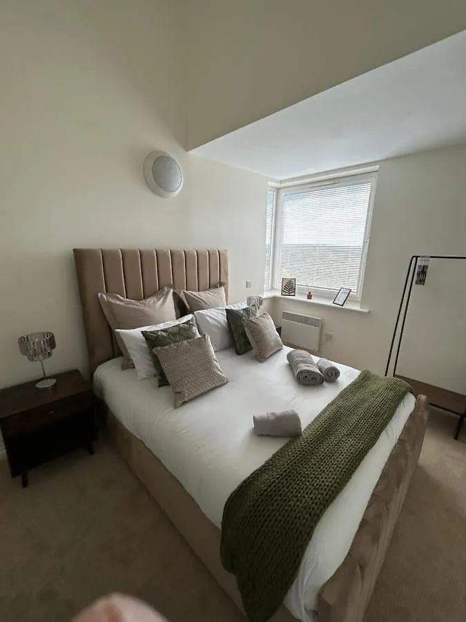 2 Bedroom Luxury Penthouse Apartment Thornaby on Tees